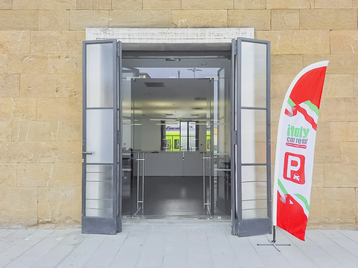 Noleggia con Italy Car Rent a Firenze Santa Maria Novella!